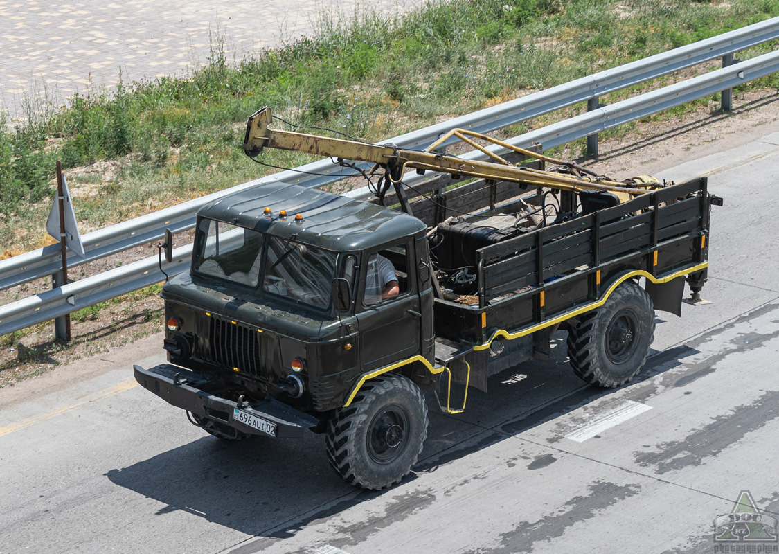 Алматы, № 696 AUI 02 — ГАЗ-66-12