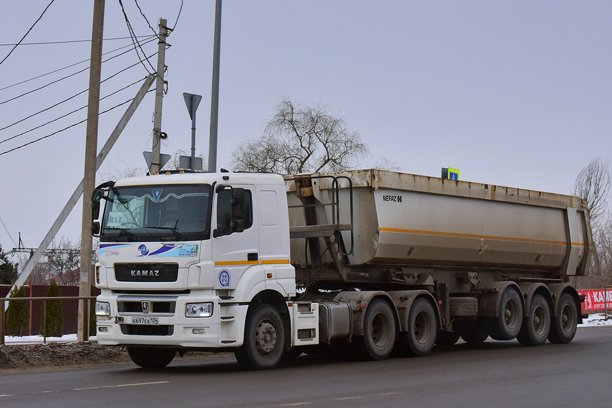 Волгоградская область, № Е 697 ЕА 134 — КамАЗ-65206-T5(68)