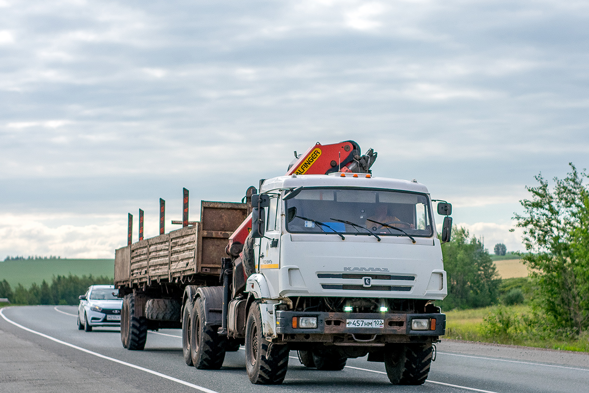 Башкортостан, № Р 457 НМ 102 — КамАЗ-43118-46