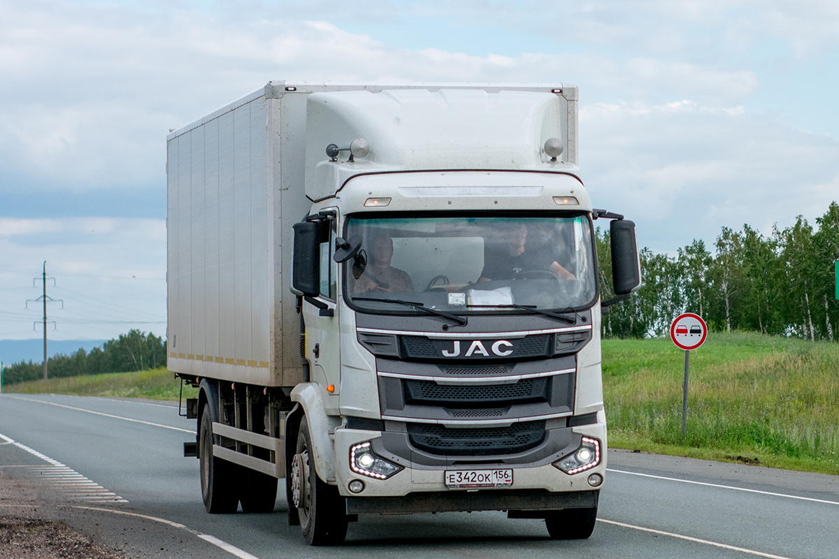 Оренбургская область, № Е 342 ОК 156 — JAC N200