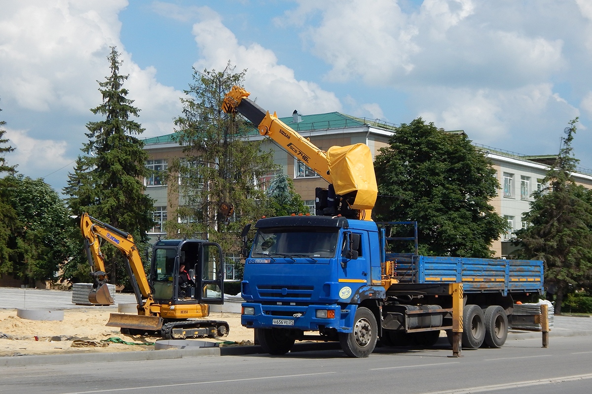 Белгородская область, № 3301 ЕА 31 — XCMG (общая модель); Белгородская область, № Н 656 УС 31 — КамАЗ-65117-N3(78)