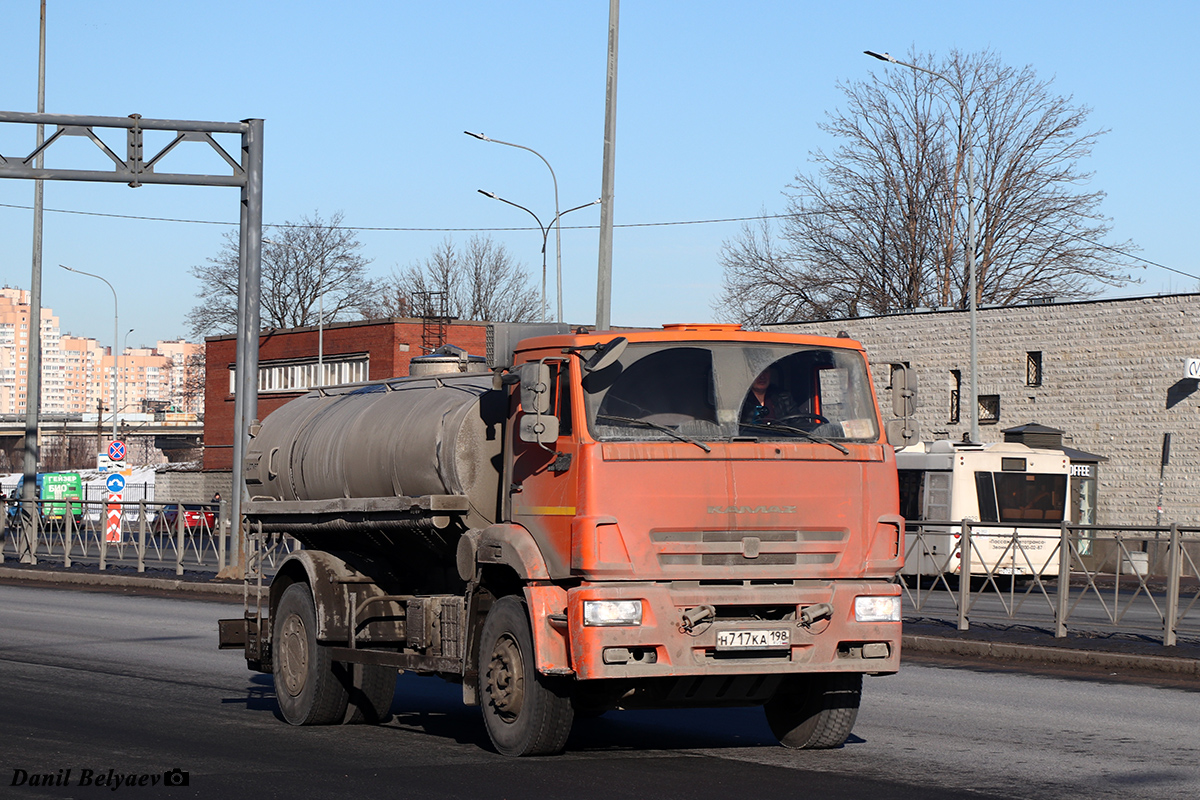 Санкт-Петербург, № Н 717 КА 198 — КамАЗ-53605-A5(48)