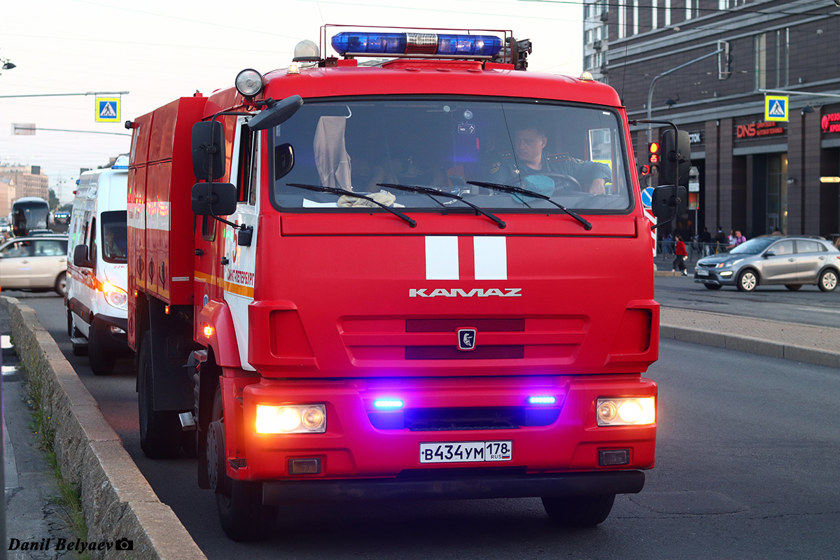 Санкт-Петербург, № В 434 УМ 178 — КамАЗ-43253-R4(28)