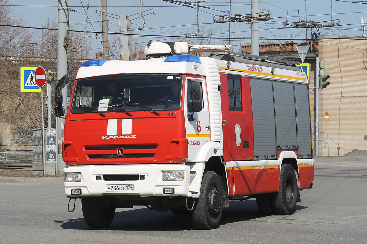 Челябинская область, № Е 236 СТ 174 — КамАЗ-5387-RF(08) [53870F-R]