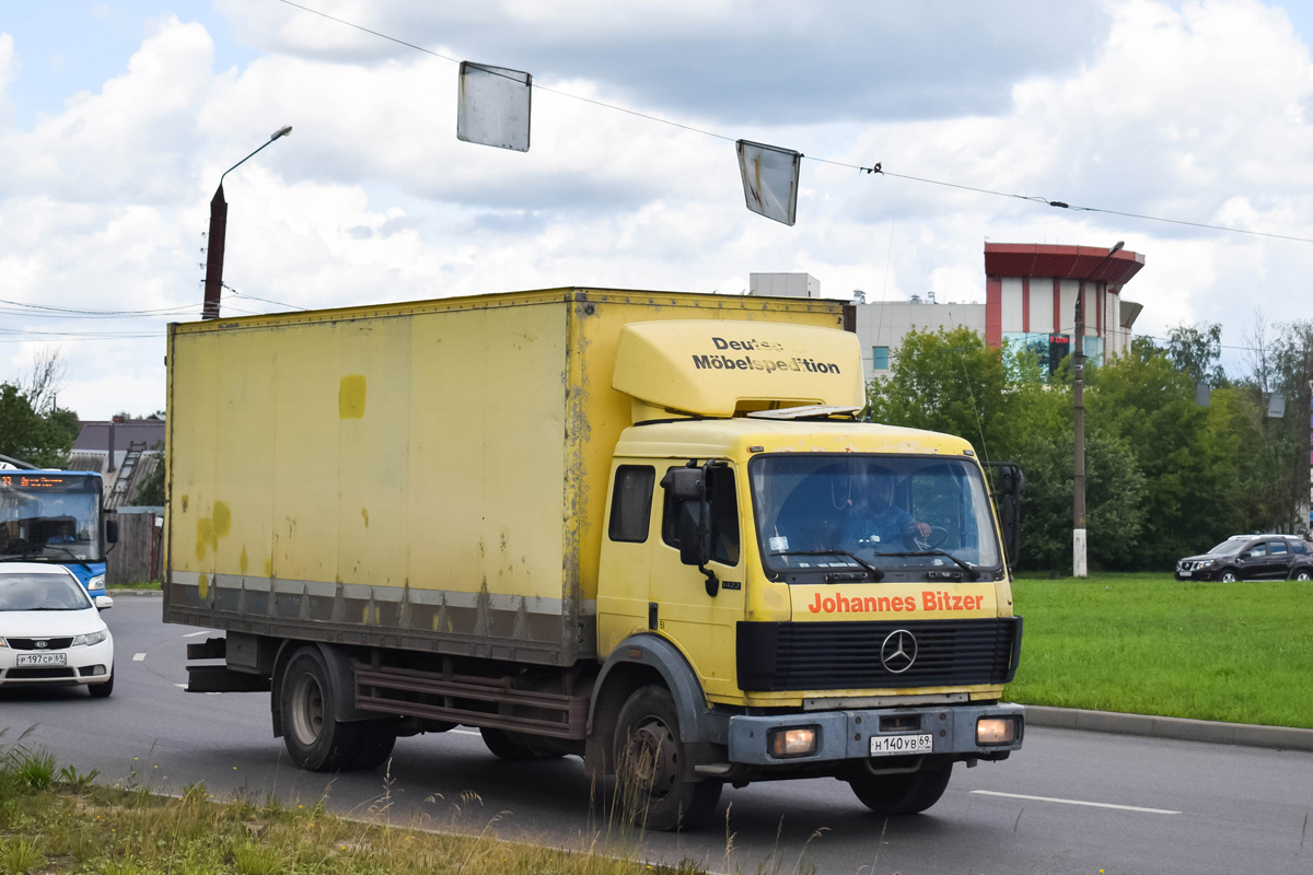 Тверская область, № Н 140 УВ 69 — Mercedes-Benz MK 1422
