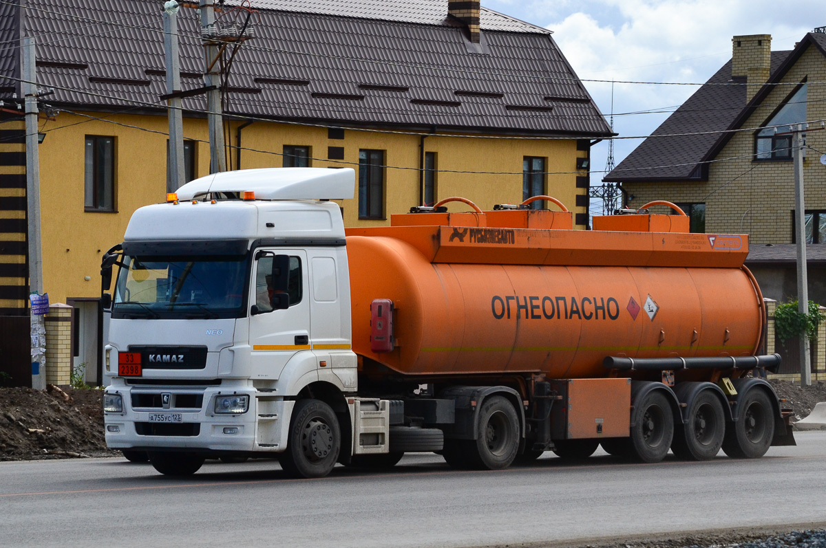 Краснодарский край, № А 755 УС 123 — КамАЗ-5490-S5(87)