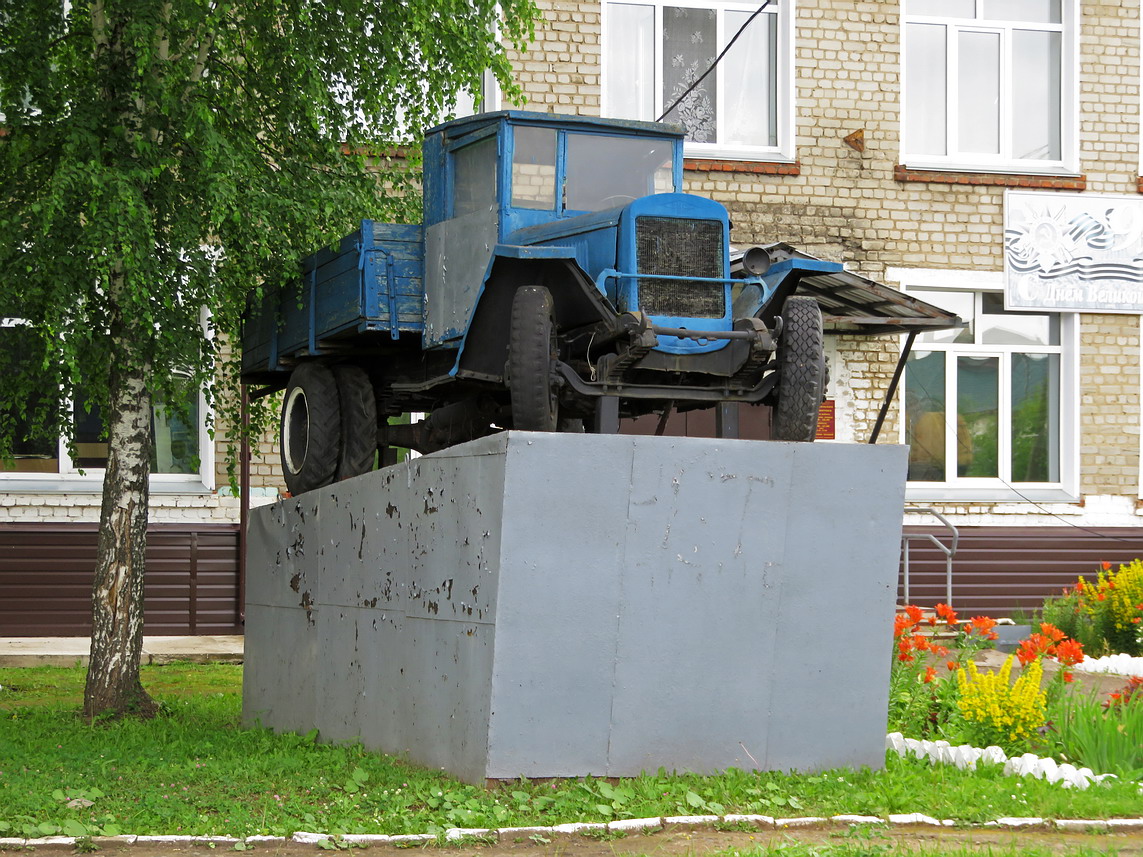 Кировская область, № (43) Б/Н 0040 — ЗИС-5; Техника на постаментах, памятники (Кировская область); Транспортные средства без номеров (Кировская область)