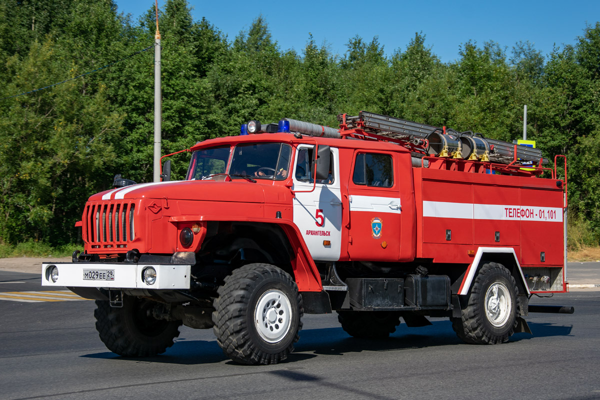 Архангельская область, № М 029 ЕЕ 29 — Урал-43206-71