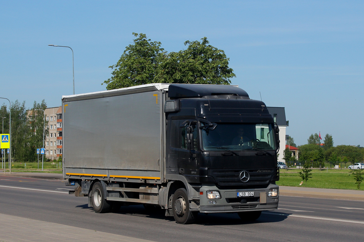 Литва, № LSB 004 — Mercedes-Benz Actros ('2003) 1844