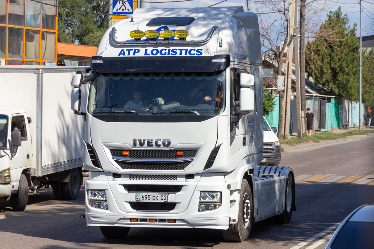 Алматы, № 695 EK 02 — IVECO Stralis ('2012) 460