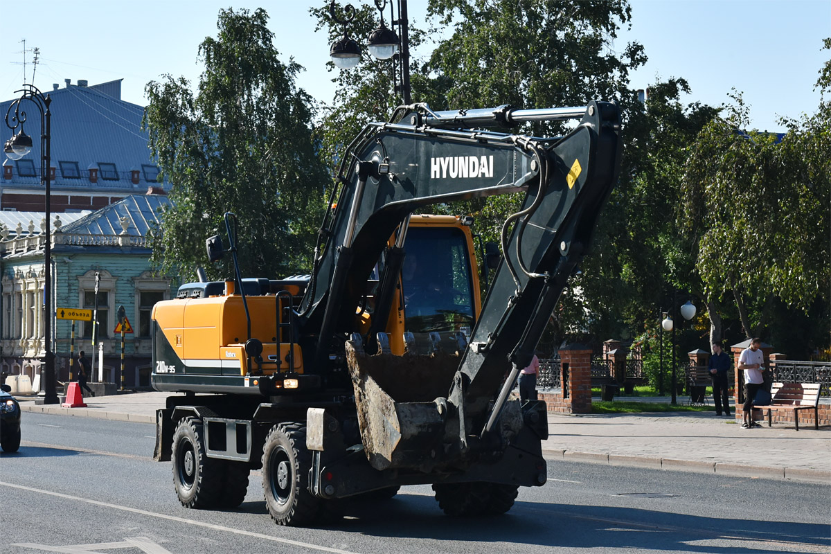 Тюменская область, № 7851 ОЕ 72 — Hyundai R210W-9S