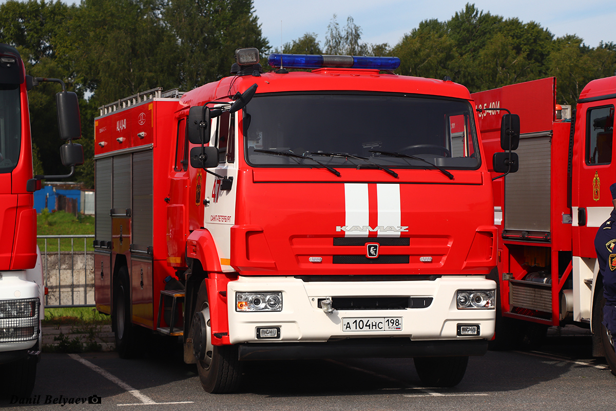 Санкт-Петербург, № А 104 НС 198 — КамАЗ-43253-R4(28)