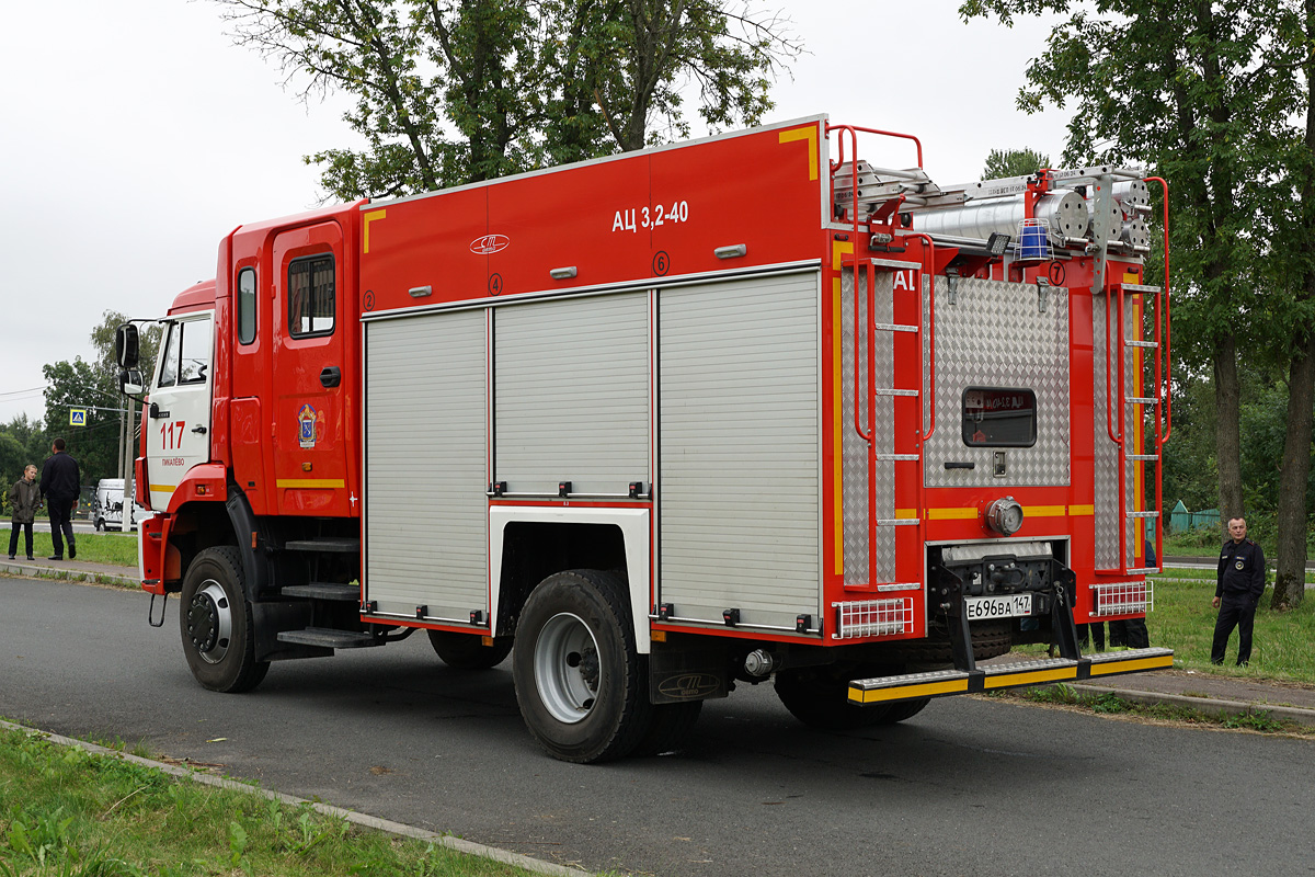 Ленинградская область, № Е 696 ВА 147 — КамАЗ-43265-D5(66)