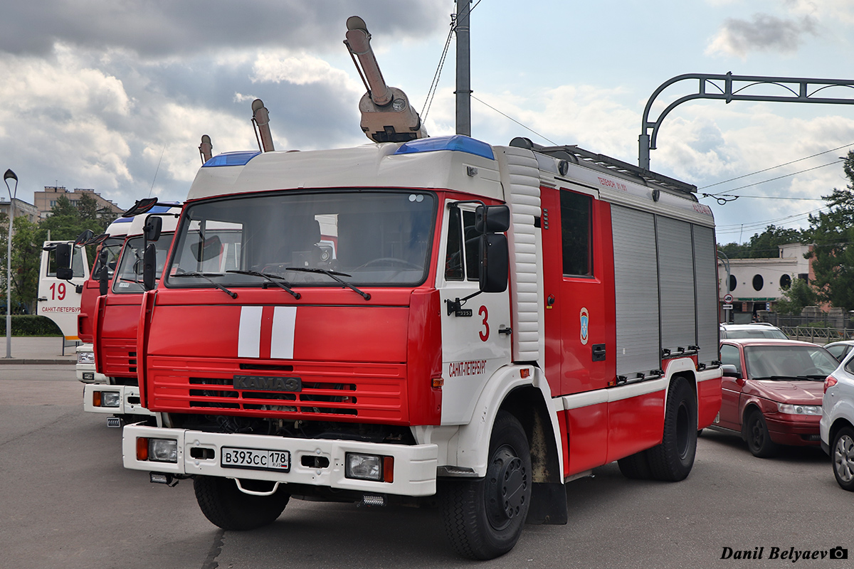 Санкт-Петербург, № В 393 СС 178 — КамАЗ-43253-A3(96)