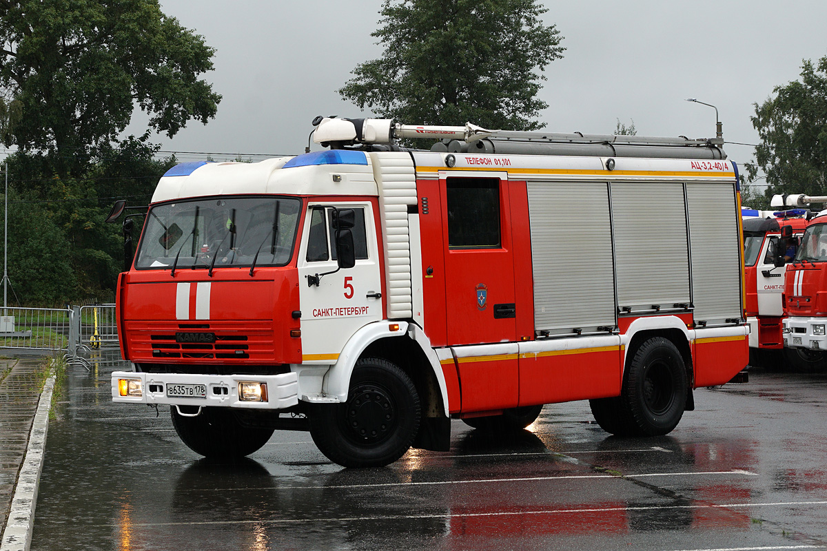 Санкт-Петербург, № В 635 ТВ 178 — КамАЗ-43253-A3(96)
