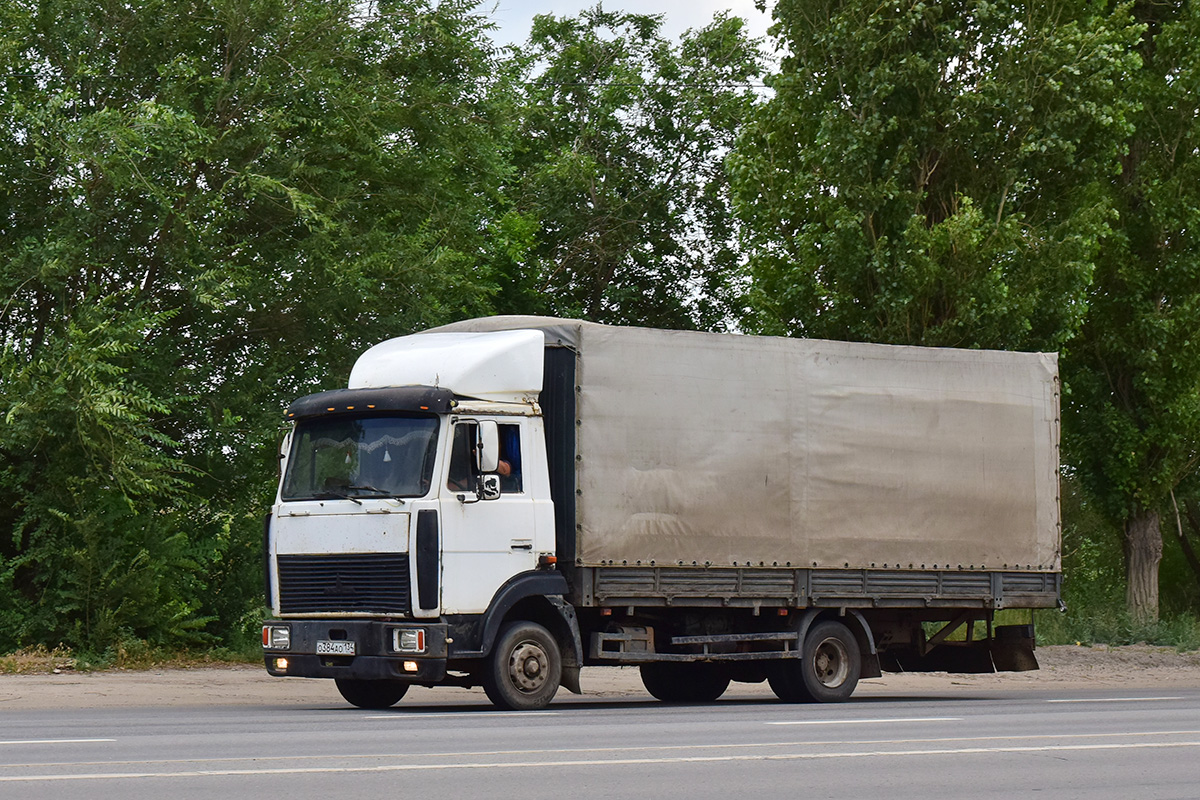 Волгоградская область, № О 384 АО 134 — МАЗ-437040