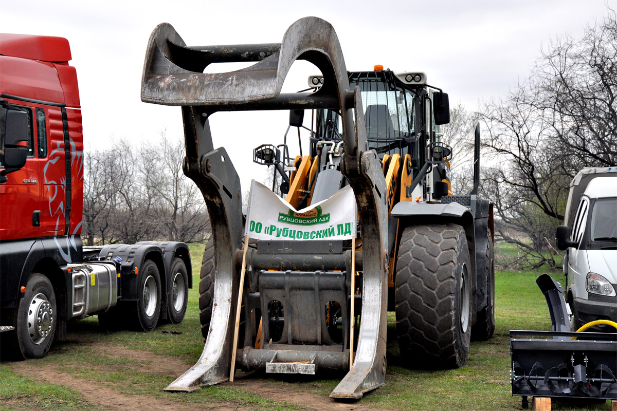 Алтайский край, № 7931 АР 22 — Liebherr L 566