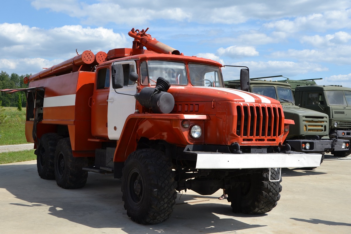 Московская область, № 1-52 — Урал-4320 / 5557 (общая модель)