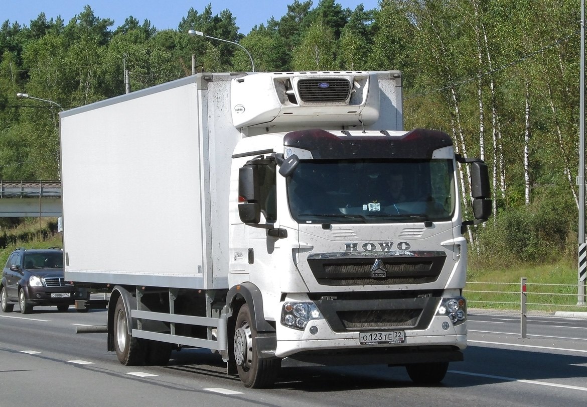 Брянская область, № О 123 ТЕ 32 — Howo T5G ZZ1167