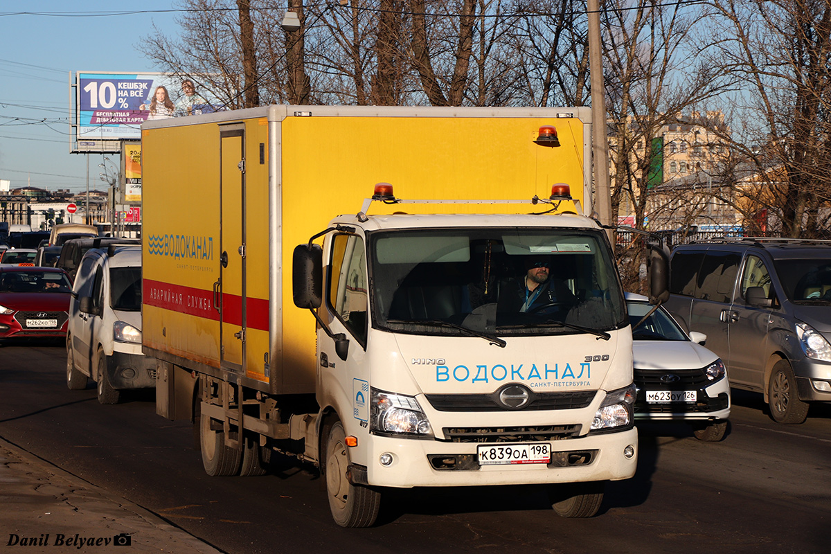 Санкт-Петербург, № К 839 ОА 198 — Hino 300