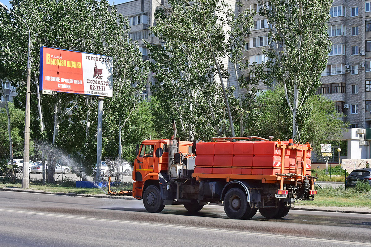 Волгоградская область, № Н 241 ЕВ 777 — КамАЗ-53605-A4(23)