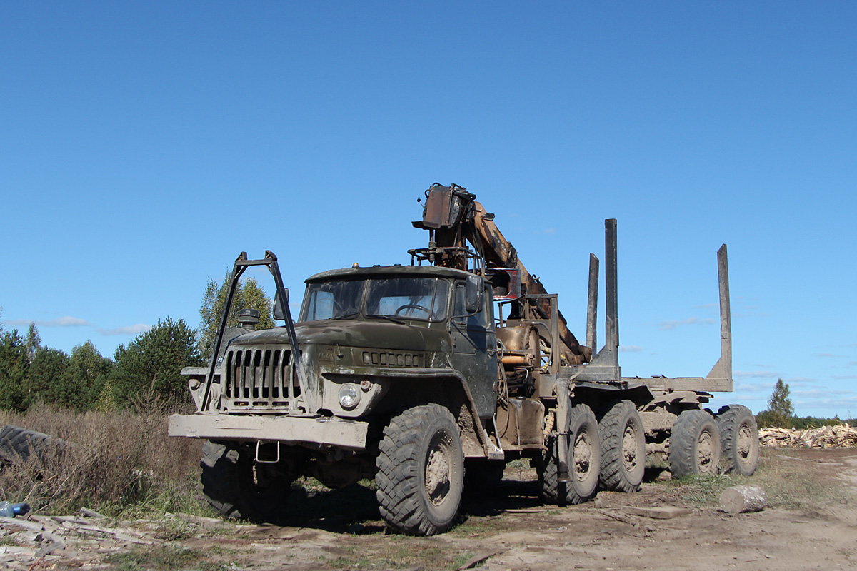Рязанская область, № Е 946 ЕХ 62 — Урал-4320 / 5557 (общая модель)