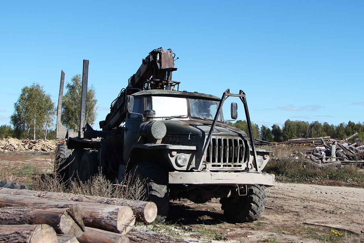 Рязанская область, № Е 946 ЕХ 62 — Урал-4320 / 5557 (общая модель)