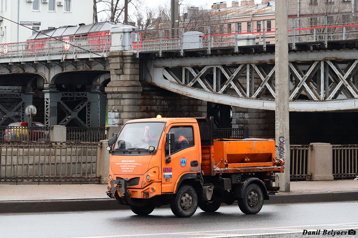 Санкт-Петербург, № 2525 —  Прочие модели; Санкт-Петербург — Спецтехника с нечитаемыми на фото номерами