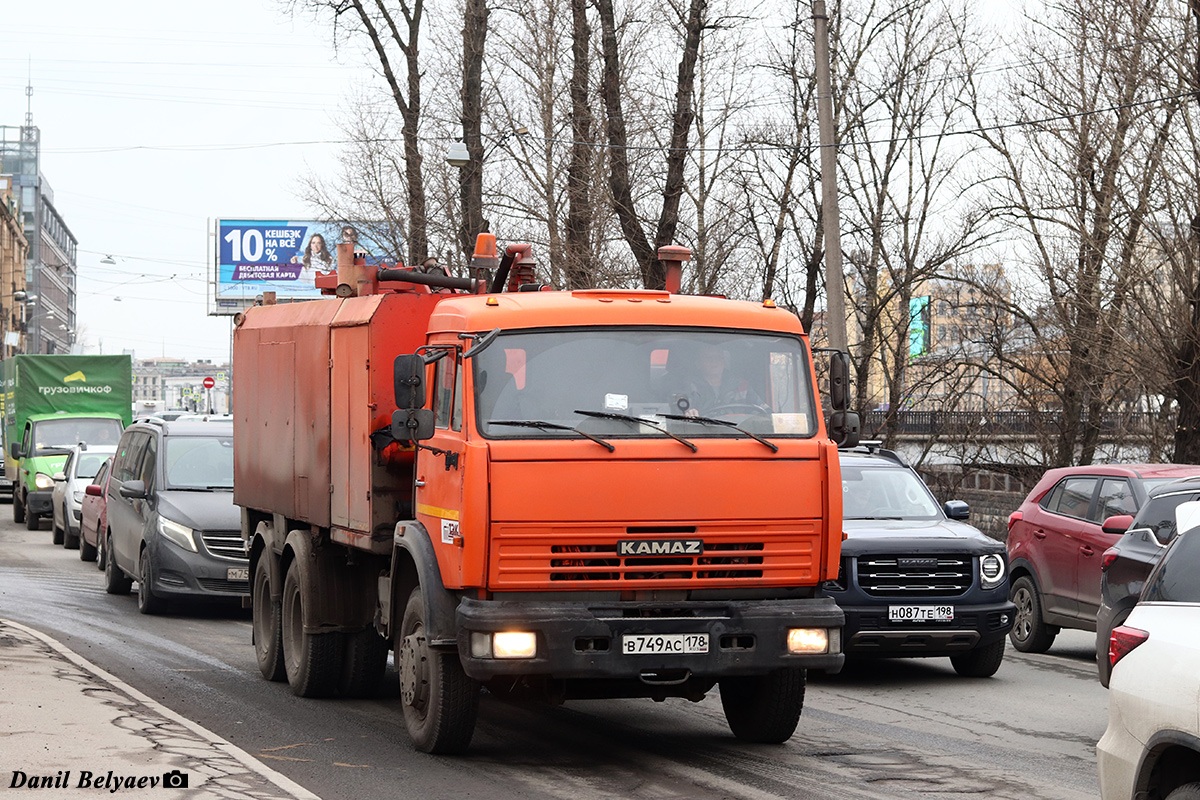Санкт-Петербург, № В 749 АС 178 — КамАЗ-65115 (общая модель)