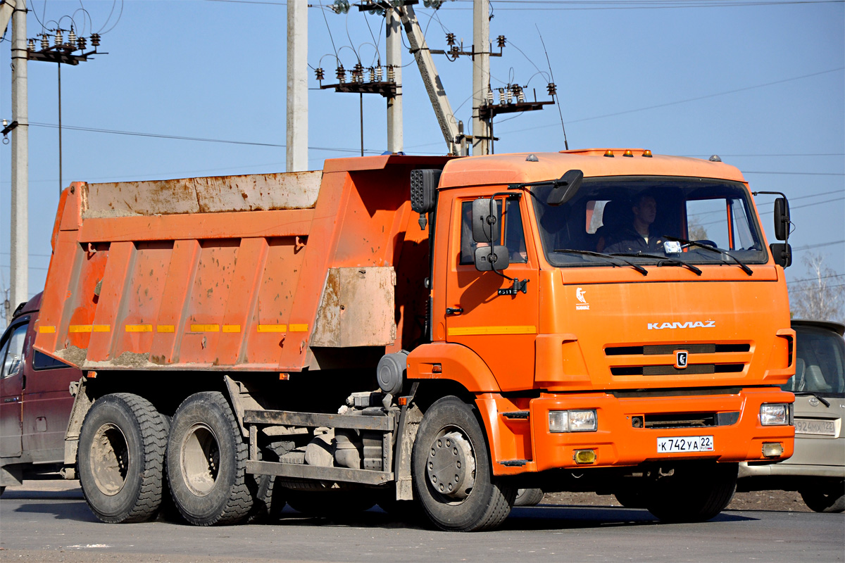 Алтайский край, № К 742 УА 22 — КамАЗ-65115-A4(23)