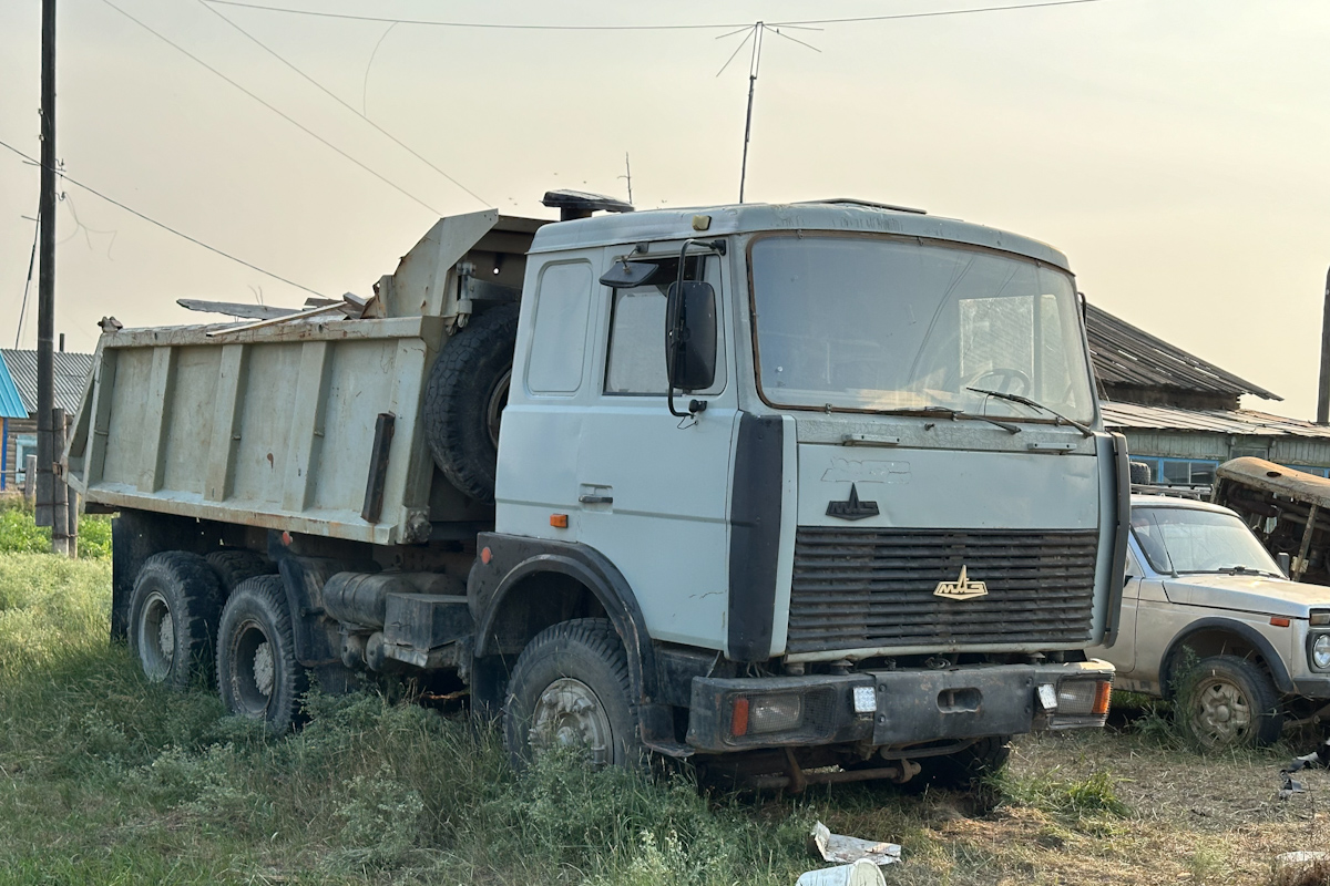 Саха (Якутия), № (14) Б/Н 0207 — МАЗ-5516 (общая модель); Саха (Якутия) — Автомобили без номеров