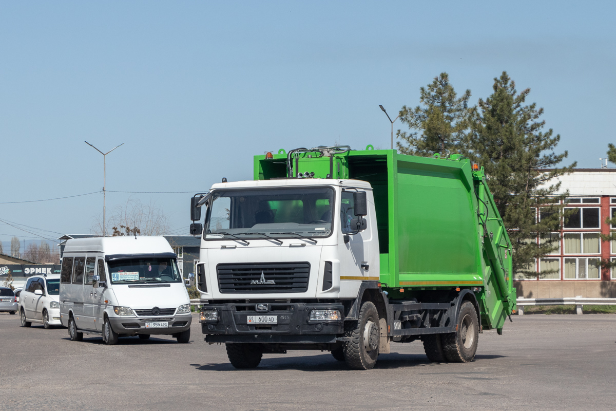 Киргизия, № 08 600 AD — МАЗ-5340C2