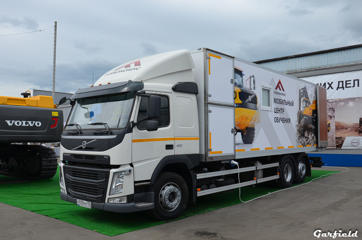 Московская область, № Е 935 РН 750 — Volvo ('2013) FM.410 [X9P]; Кемеровская область — Уголь России и Майнинг 2018