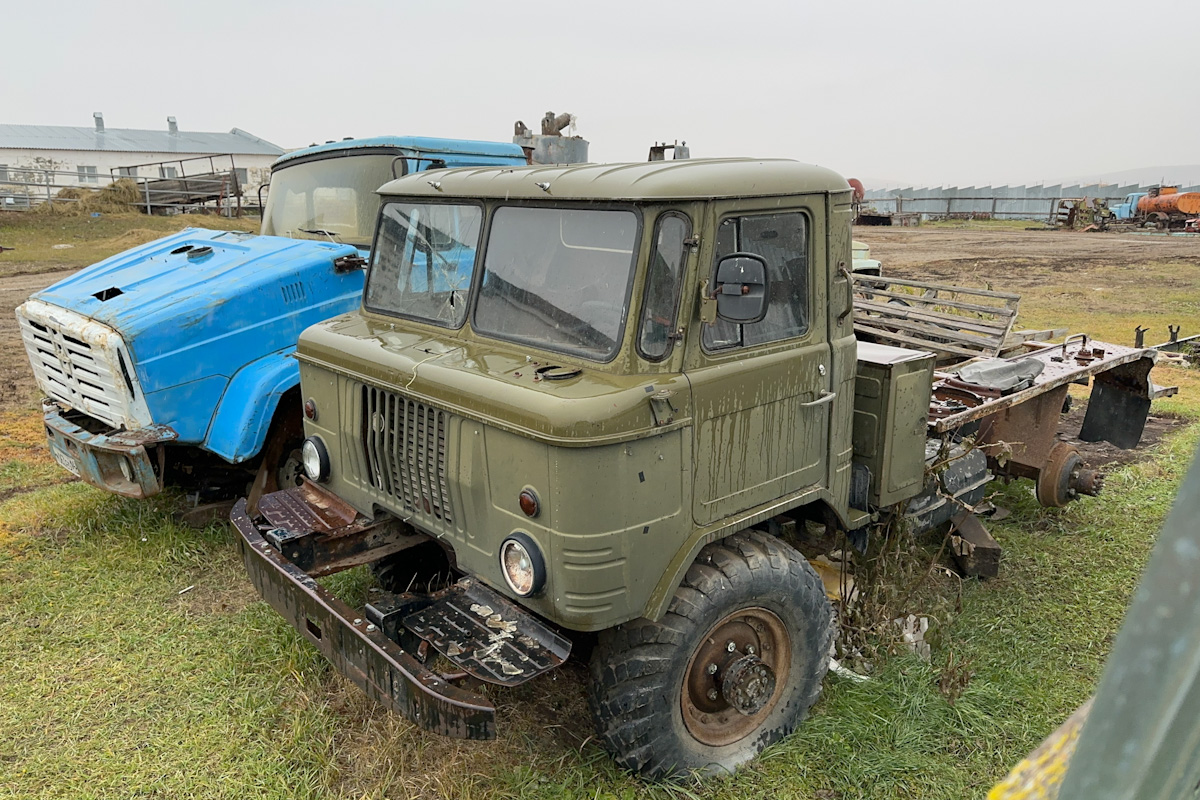 Саха (Якутия), № А 703 АЕ 14 — ГАЗ-66 (общая модель); Саха (Якутия) — Автомобили без номеров