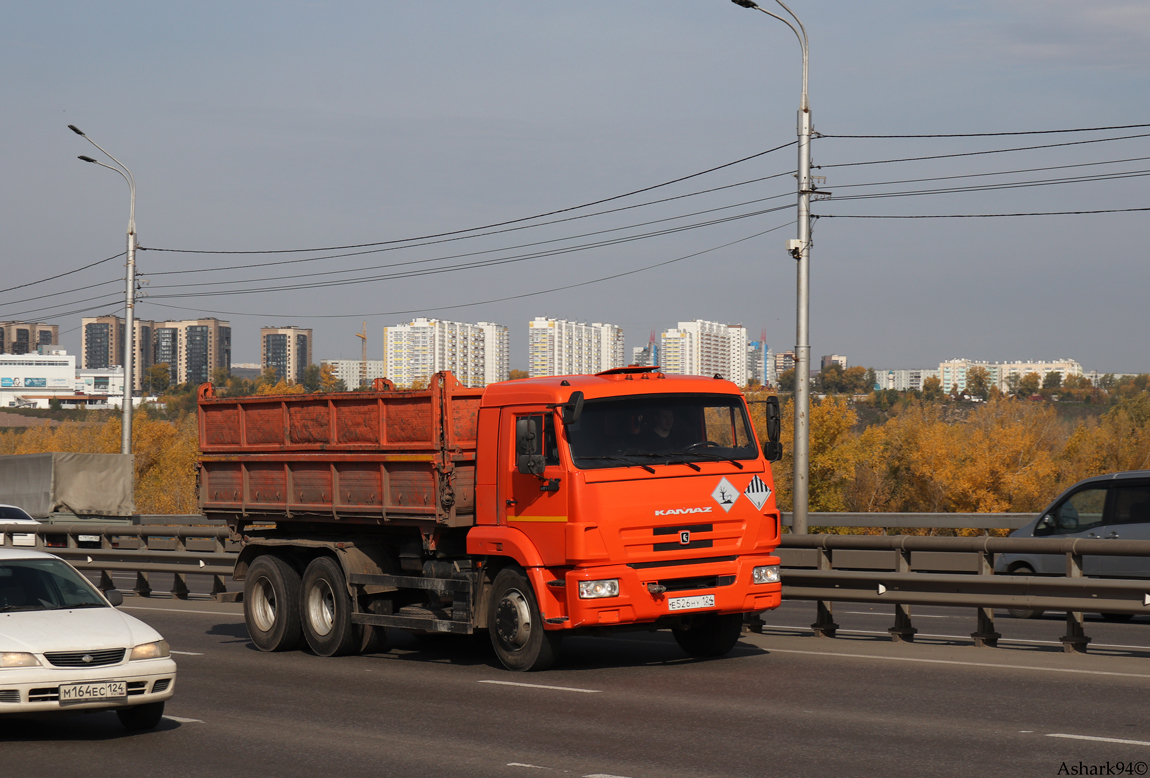 Красноярский край, № Е 526 НУ 124 — КамАЗ-65115-42