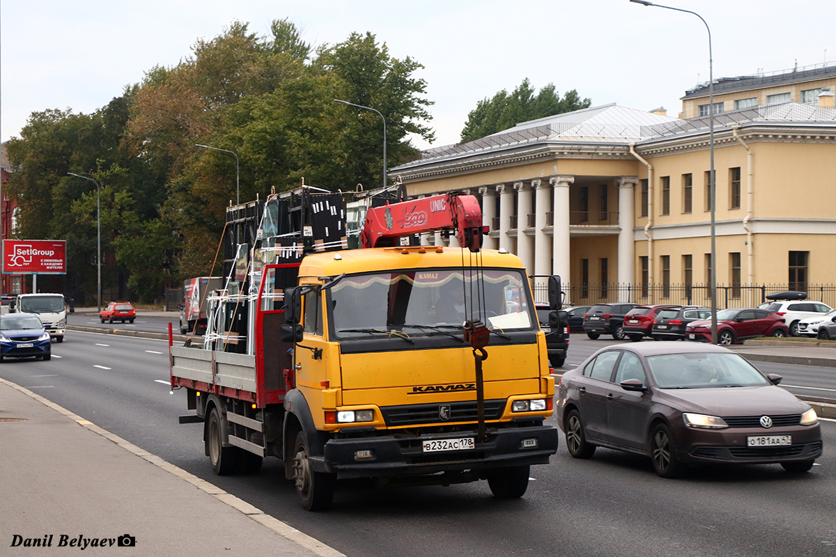 Санкт-Петербург, № В 232 АС 178 — КамАЗ-4308-H3(99)