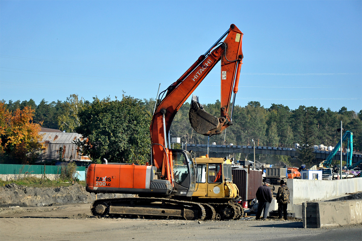Алтайский край, № 9946 АР 22 — Hitachi ZX200 (общая модель)
