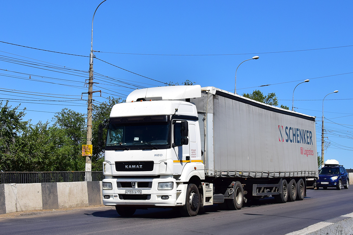 Волгоградская область, № Е 133 СВ 134 — КамАЗ-5490-S5(87)