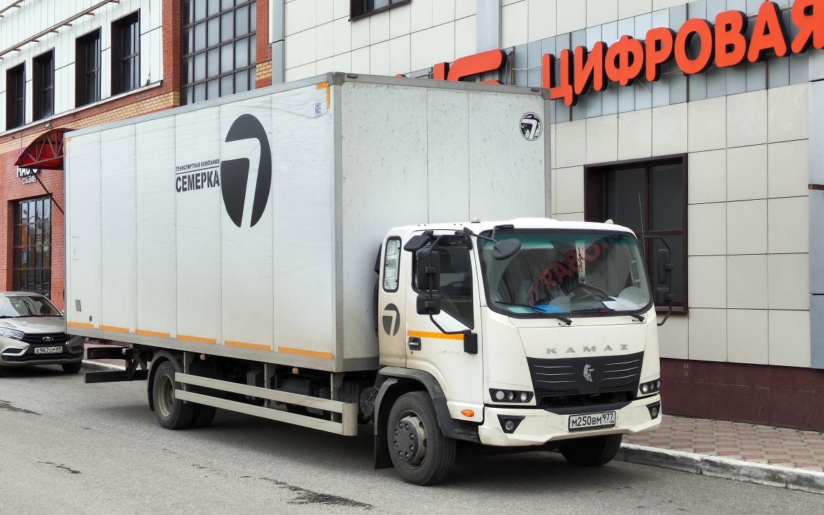Москва, № М 250 ВМ 977 — КамАЗ-43082-H5 "Компас 12"