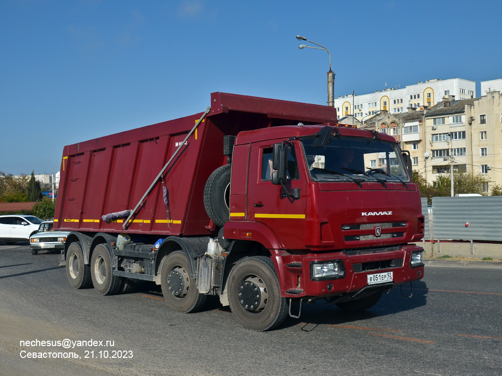 Севастополь, № В 051 ЕР 92 — КамАЗ-65201-B5(49)