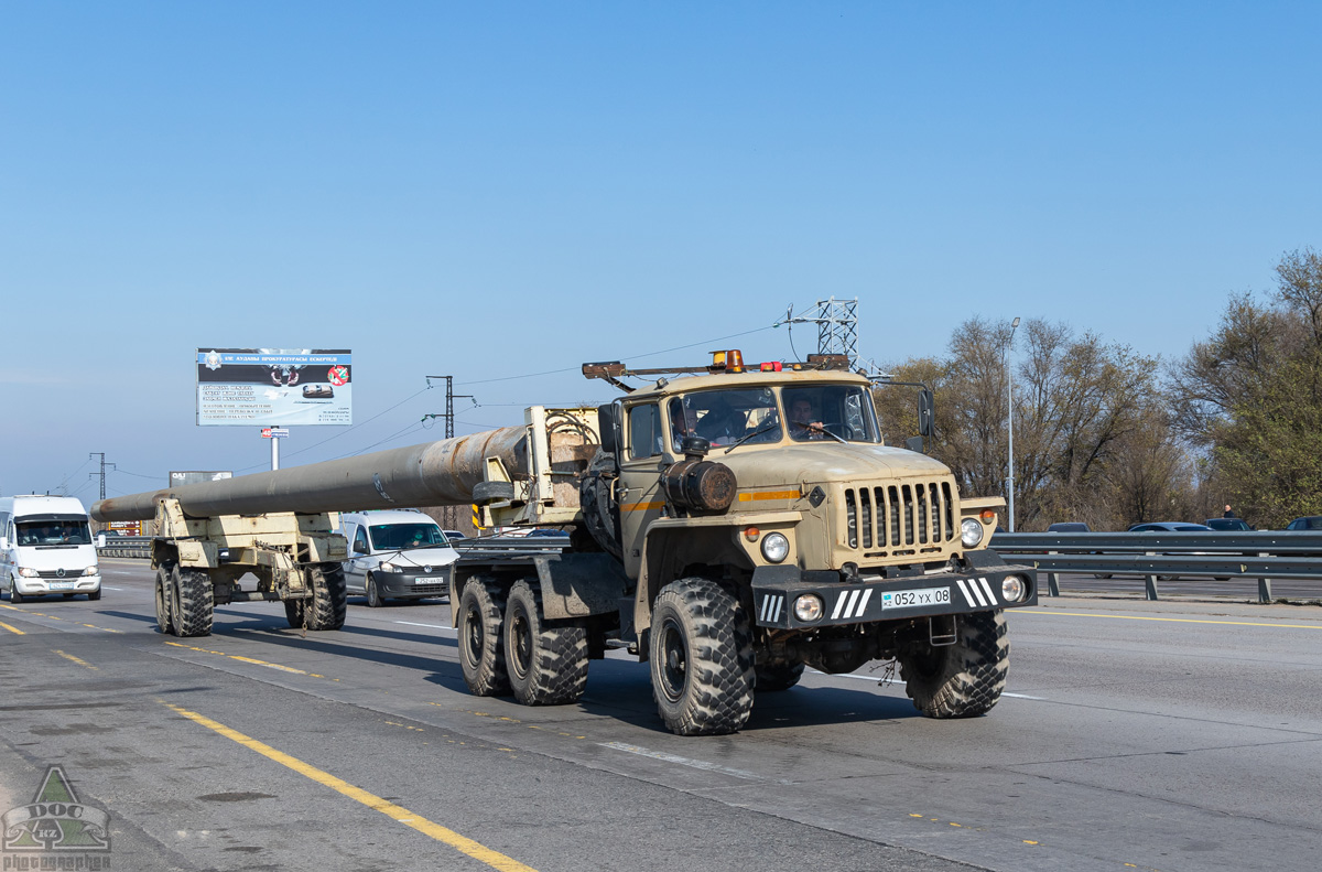 Жамбылская область, № 052 YX 08 — Урал-43204-31; Жамбылская область — Прицепы с нечитаемыми на фото номерами