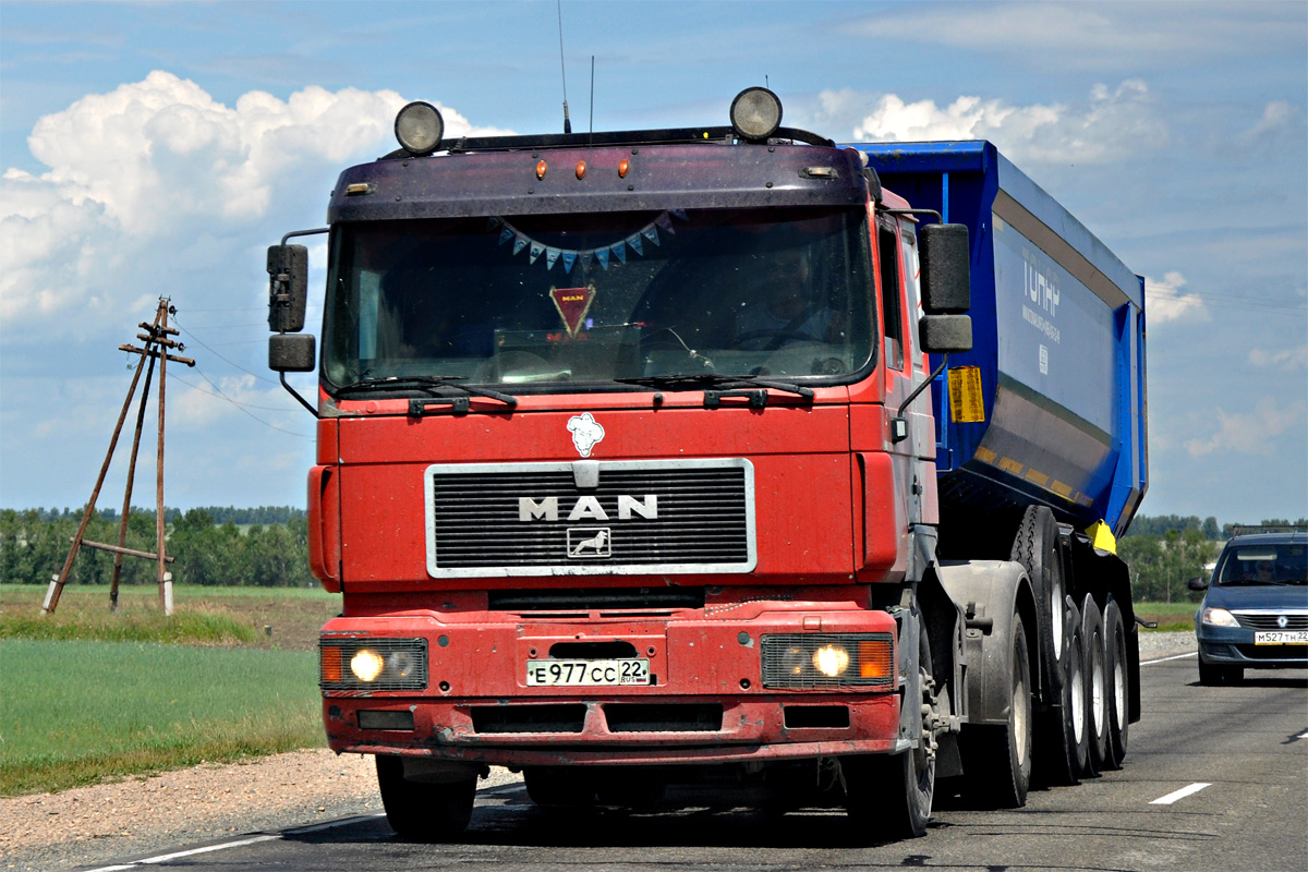 Алтайский край, № Е 977 СС 22 — MAN F2000 18.463