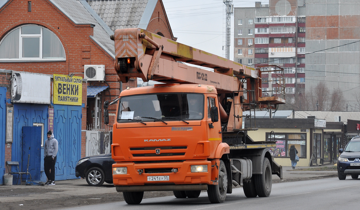 Омская область, № Т 241 ЕУ 55 — КамАЗ-43253-R4(28)