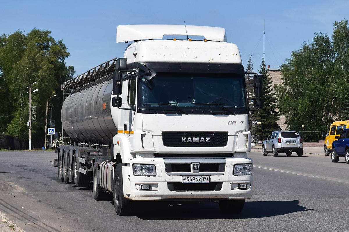 Краснодарский край, № У 569 АУ 193 — КамАЗ-5490-S5(87)