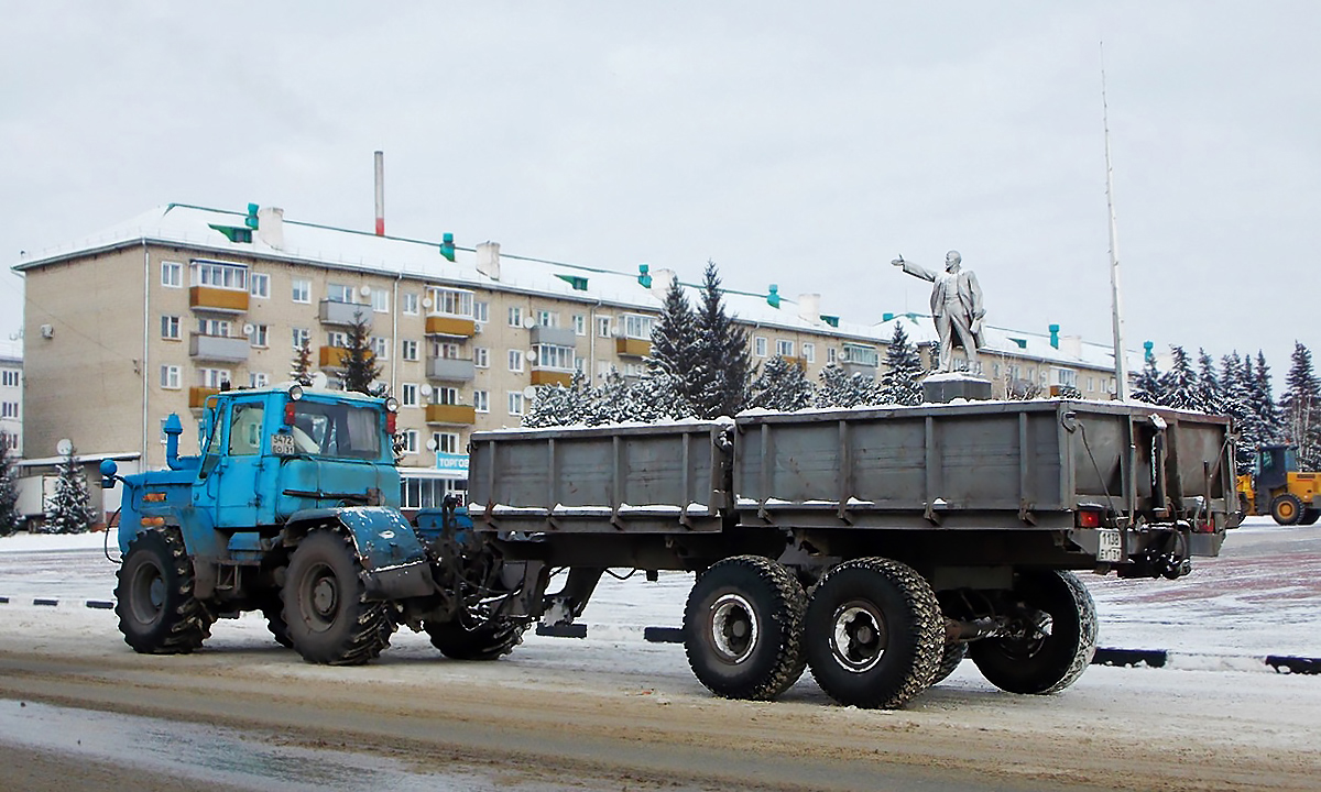 Белгородская область, № 5472 ЕО 31 — Т-150К; Белгородская область, № 1138 ЕУ 31 — Сармат (общая модель)