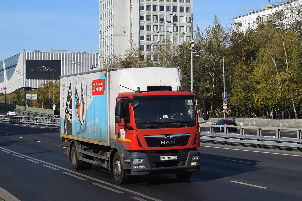 Московская область, № О 898 МВ 196 — MAN TGM 18.250