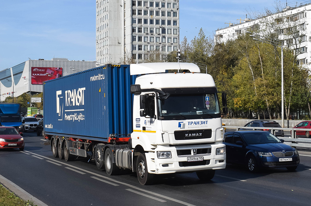 Приморский край, № Е 349 ХВ 125 — КамАЗ-5490-S5(87)