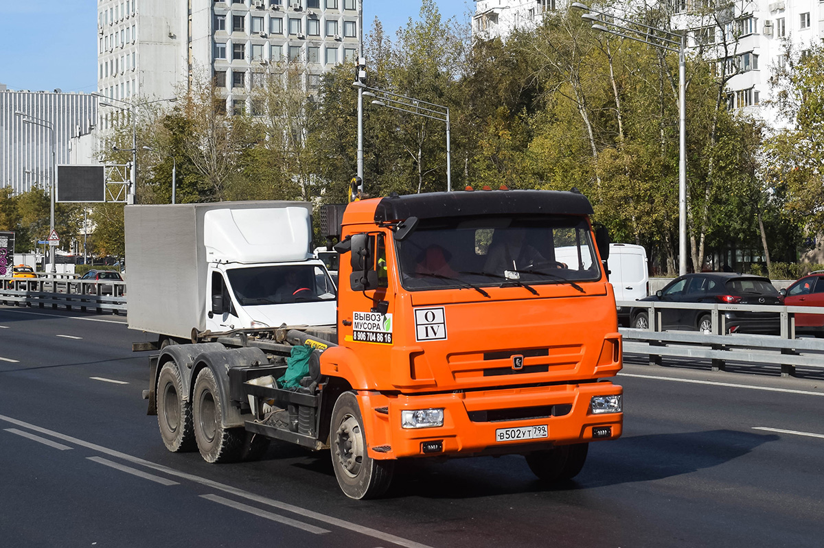 Москва, № В 502 УТ 799 — КамАЗ-65115-A5(48)