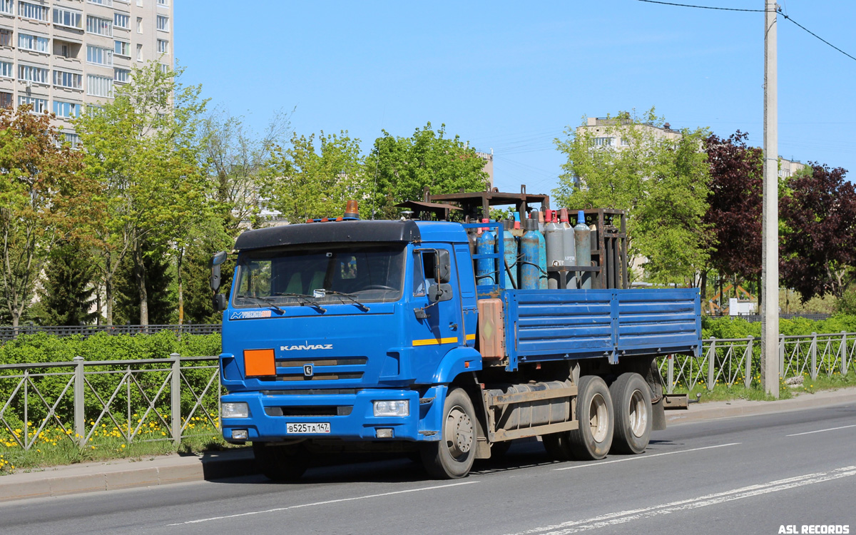 Ленинградская область, № В 525 ТА 147 — КамАЗ-65117-A5(48)