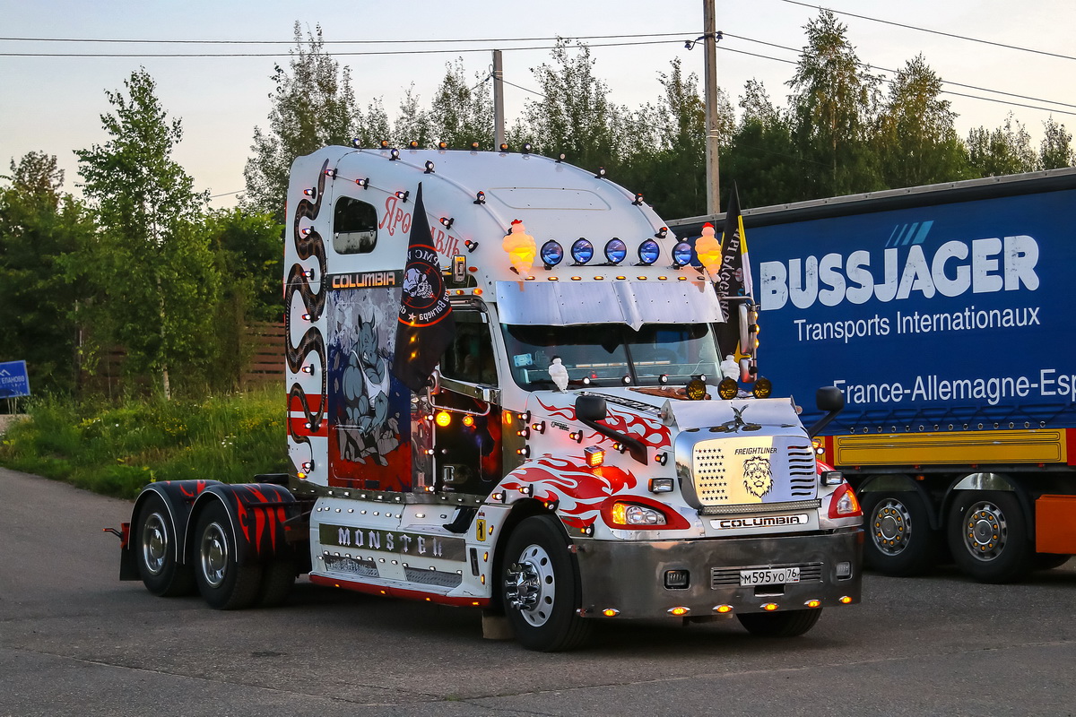 Ярославская область, № М 595 УО 76 — Freightliner Columbia; Московская область — Фестиваль TruckDay 2024